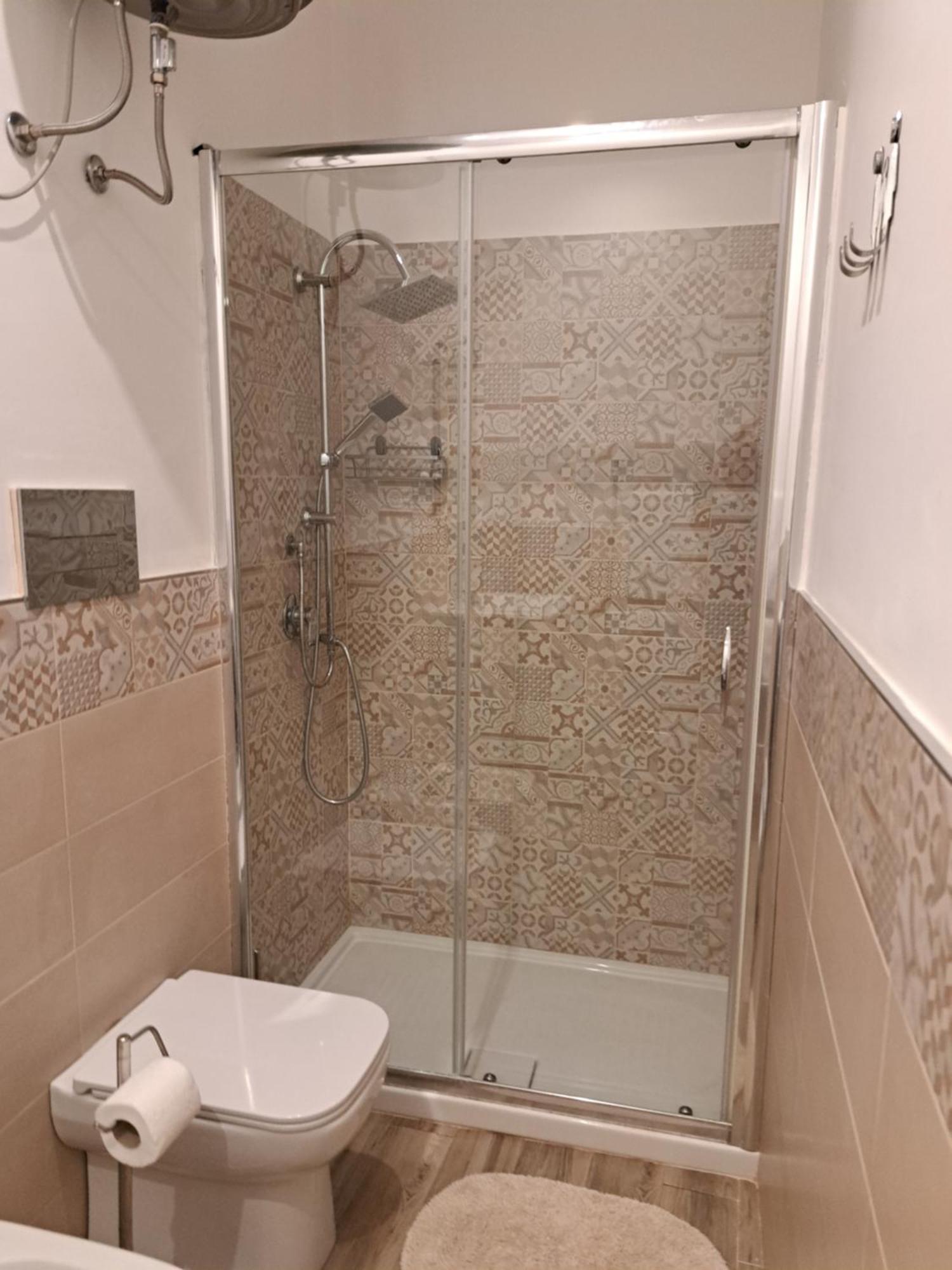 Immacolatella Guest House Palermo Bagian luar foto