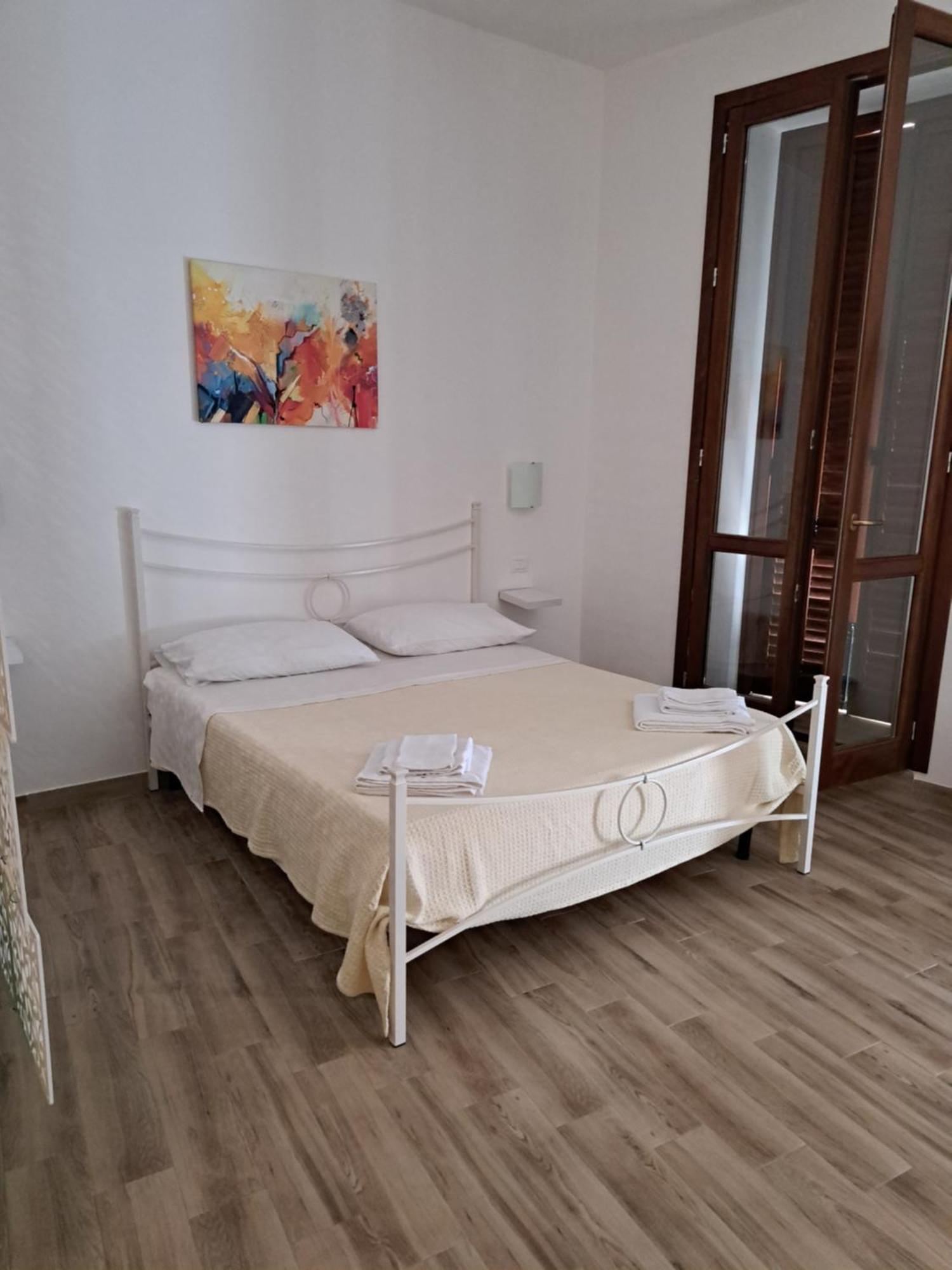 Immacolatella Guest House Palermo Bagian luar foto